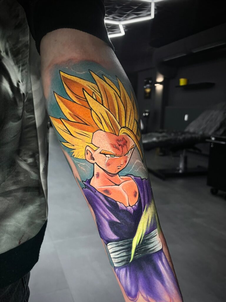 Farbiges Tattoo von Blackout Ink