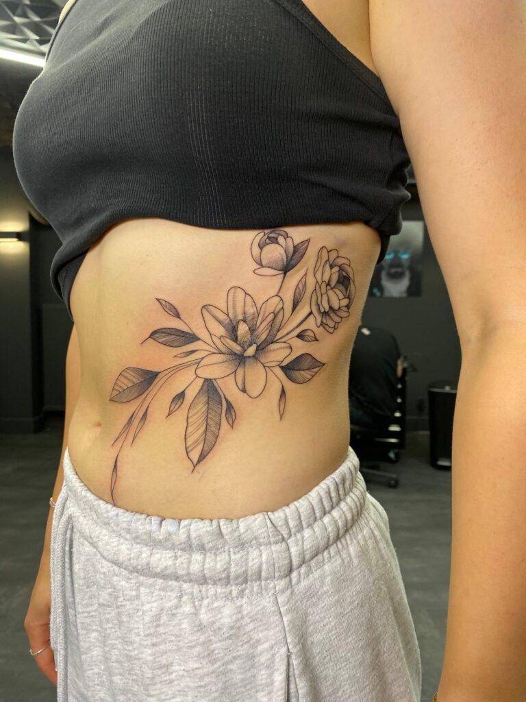 Fineline-Tattoo von Blackout Ink