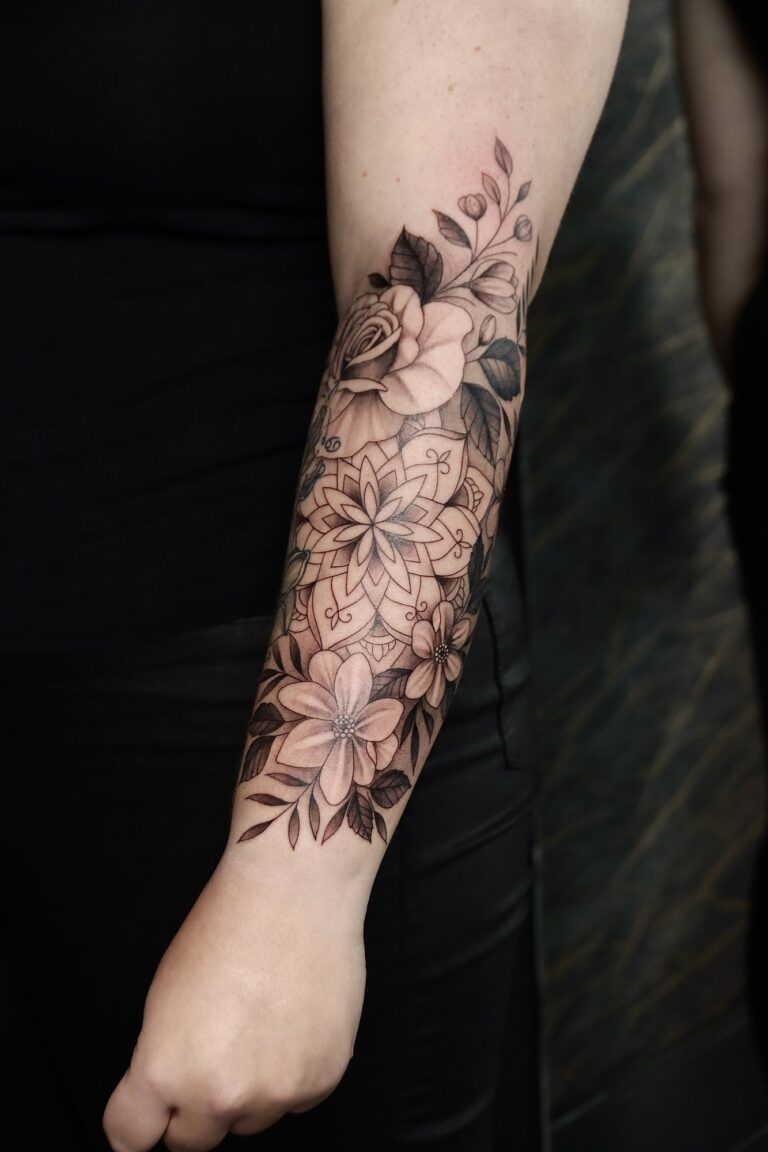Fineline-Tattoo von Blackout Ink