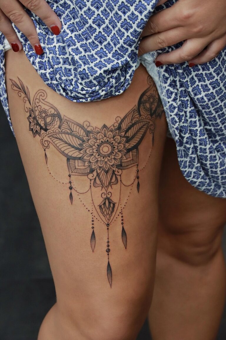 Fineline-Tattoo von Blackout Ink