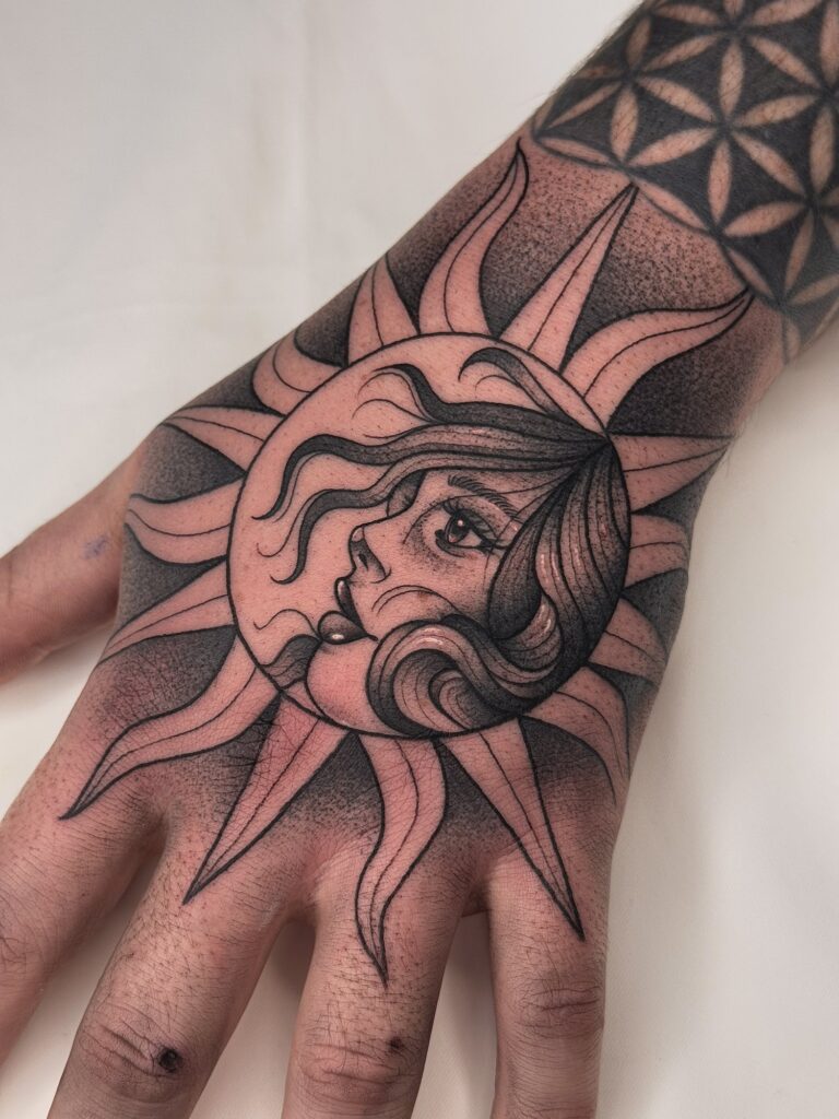 Fineline-Tattoo von Blackout Ink