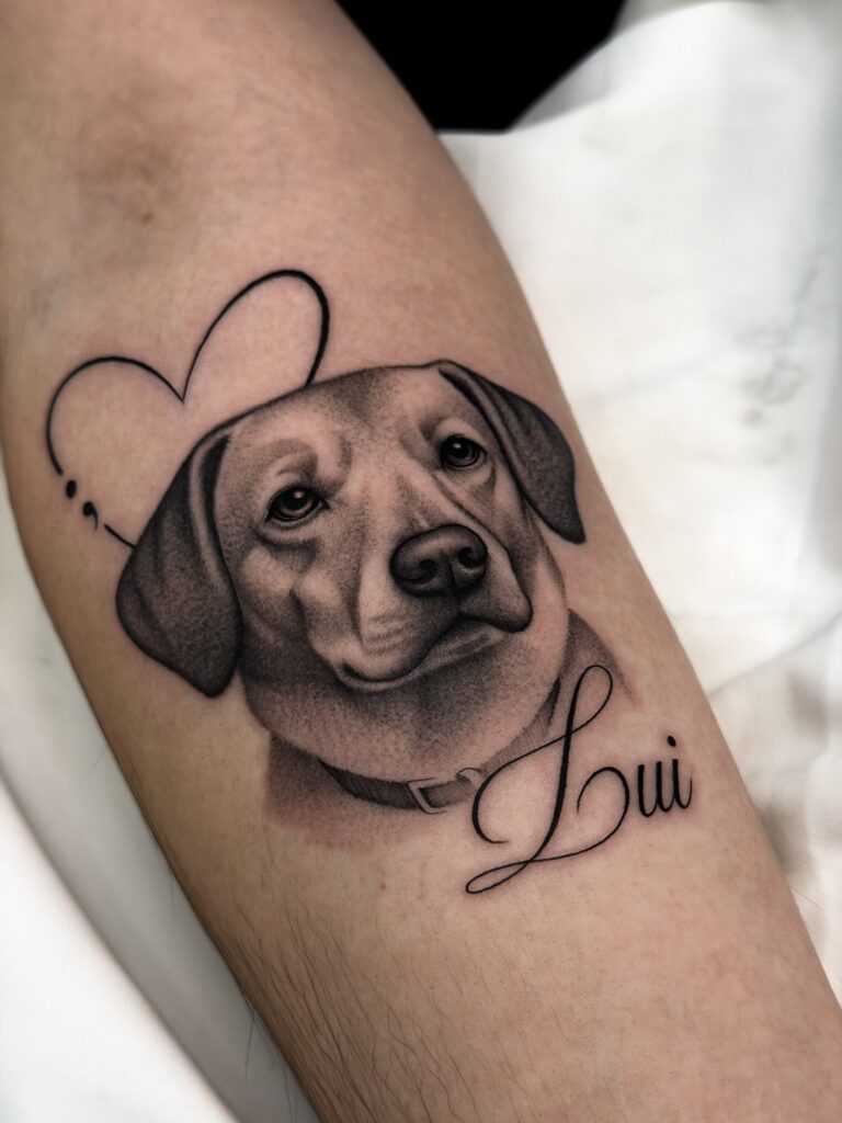 Fineline-Tattoo von Blackout Ink