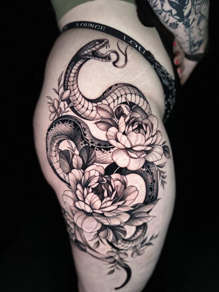 Fineline-Tattoo von Blackout Ink