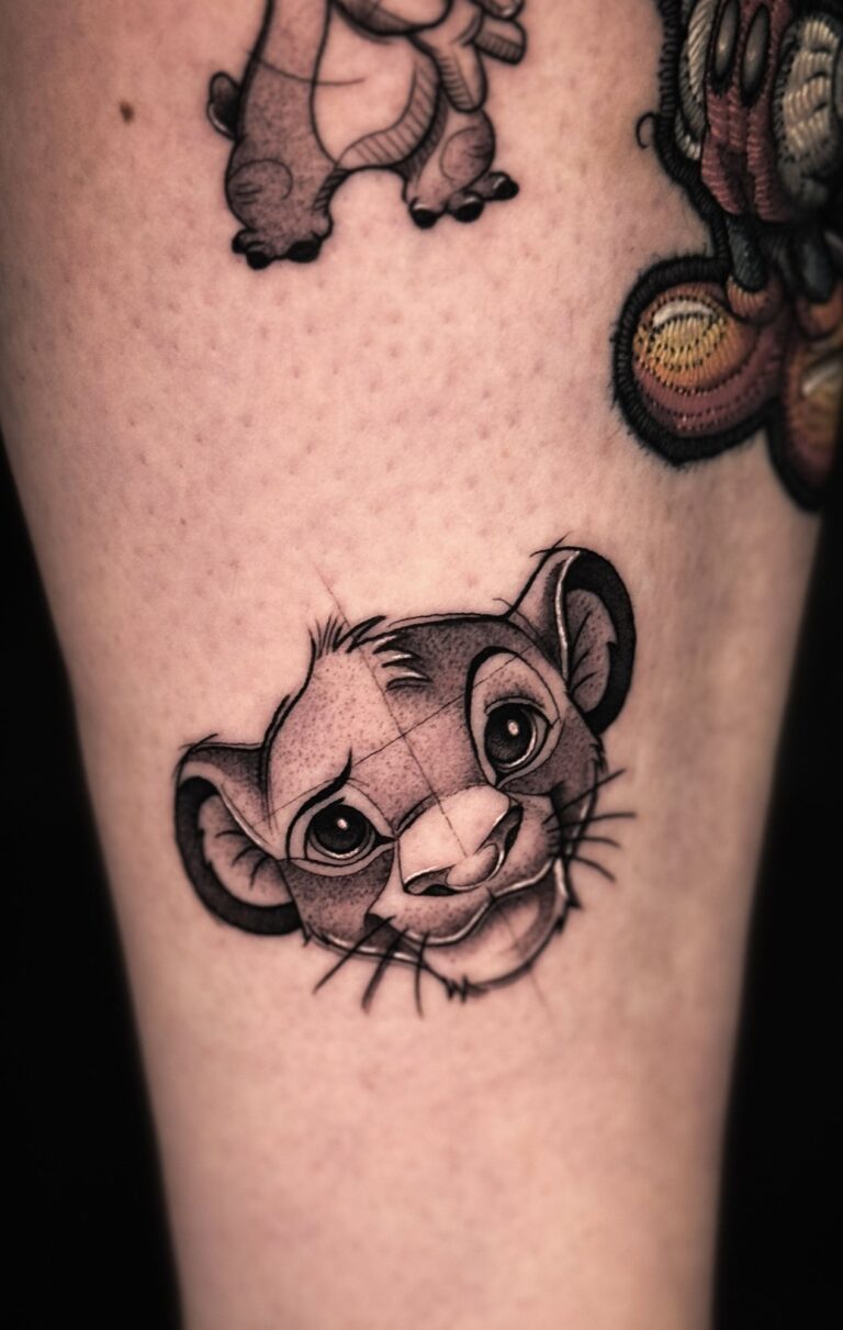 Fineline-Tattoo von Blackout Ink