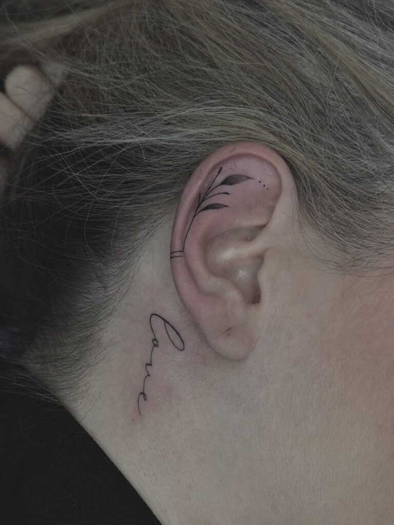 Fineline-Tattoo von Blackout Ink