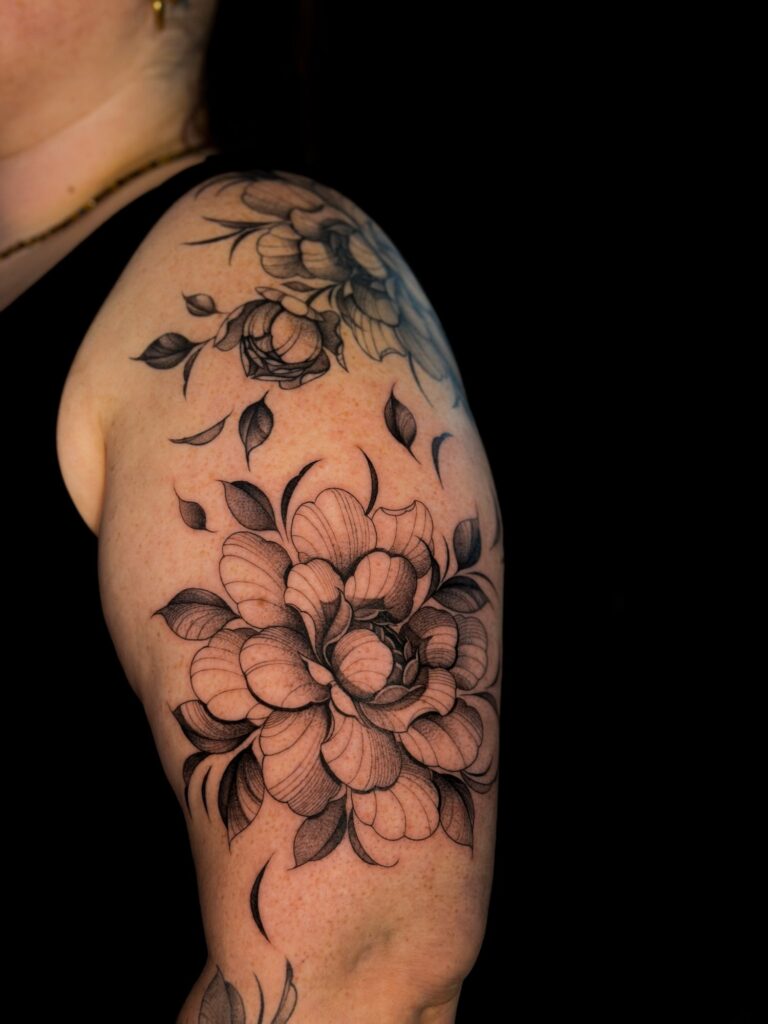 Fineline-Tattoo von Blackout Ink