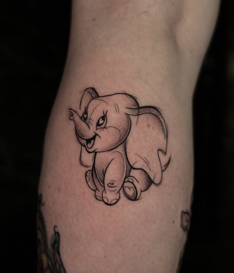 Fineline-Tattoo von Blackout Ink