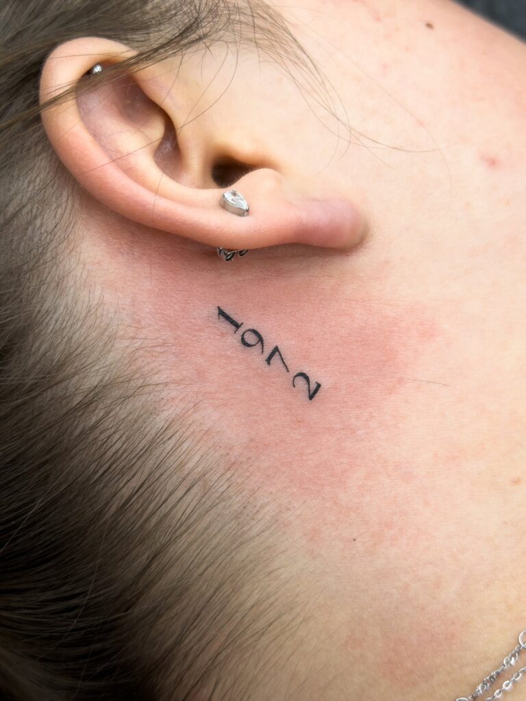 Fineline-Tattoo von Blackout Ink