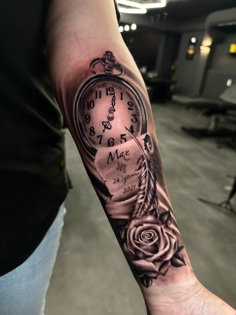 Realistisches Tattoo von Blackout Ink