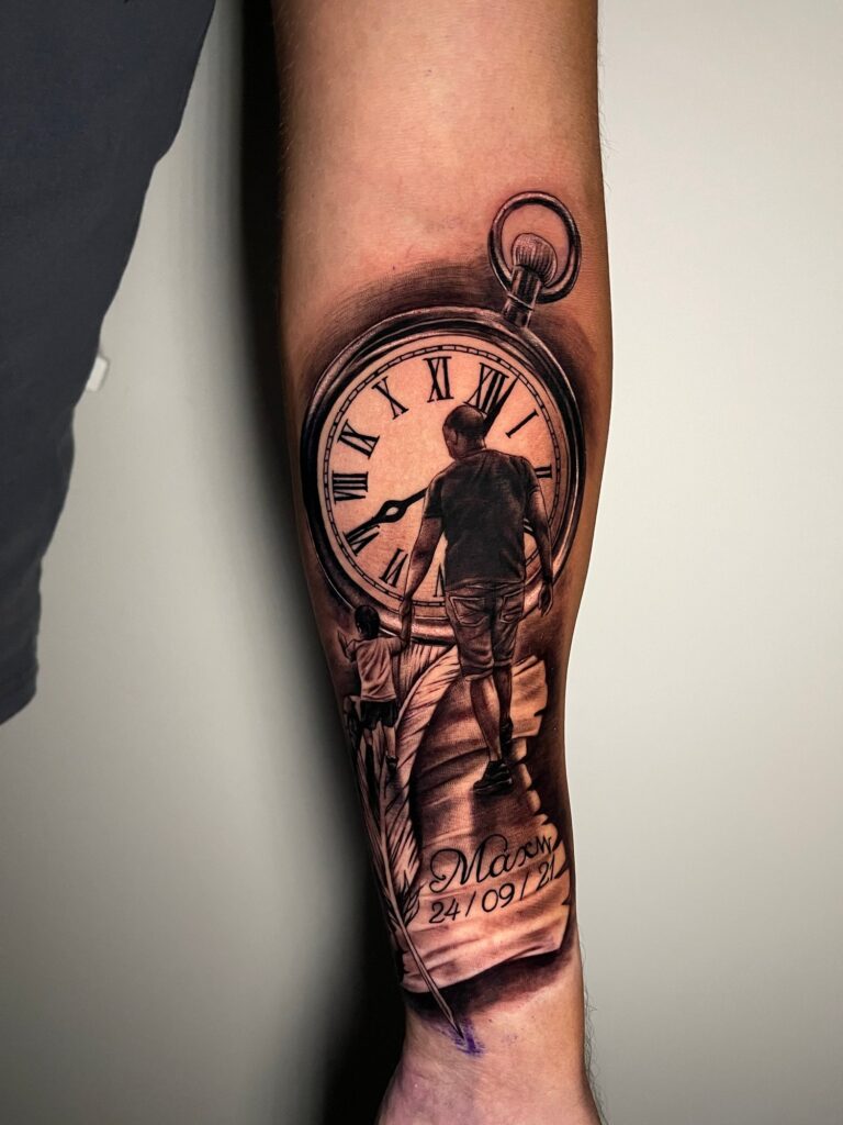 Realistisches Tattoo von Blackout Ink