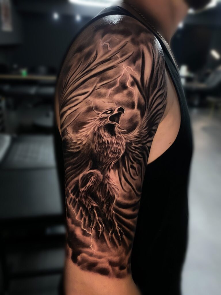 Realistisches Tattoo von Blackout Ink