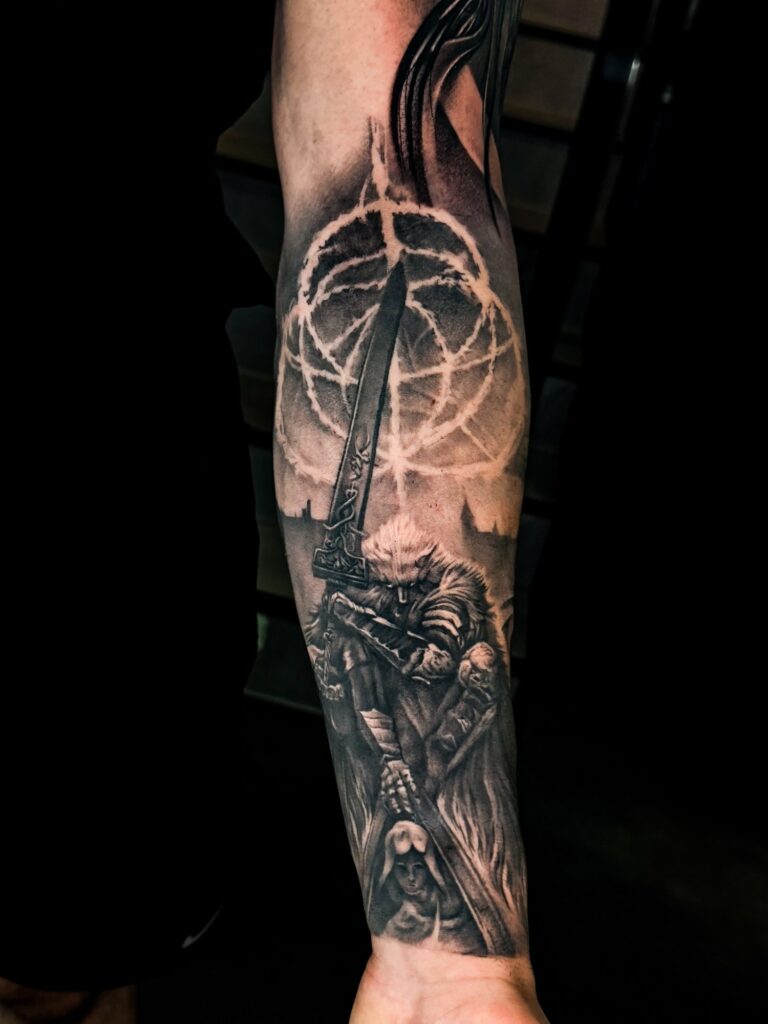 Realistisches Tattoo von Blackout Ink